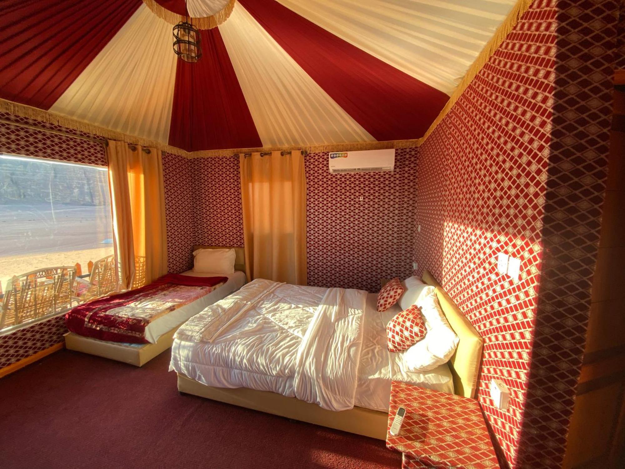 Angelina Wadi Rum Camp Kültér fotó