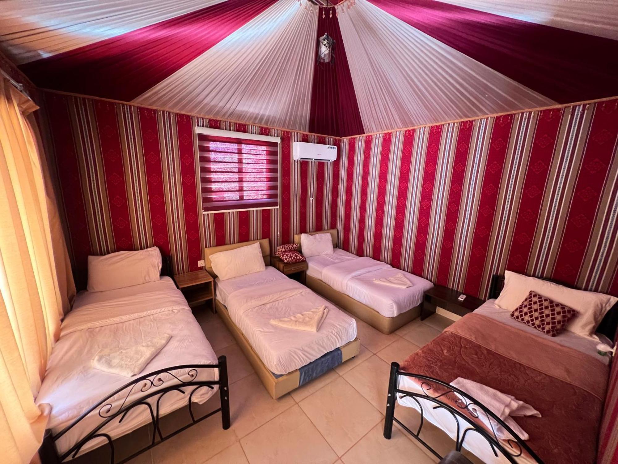 Angelina Wadi Rum Camp Kültér fotó